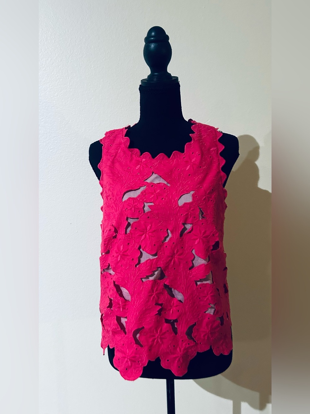 Anthropologie Floral Cutout Halter Camisole in Hot Pink - Picture 3 of 7